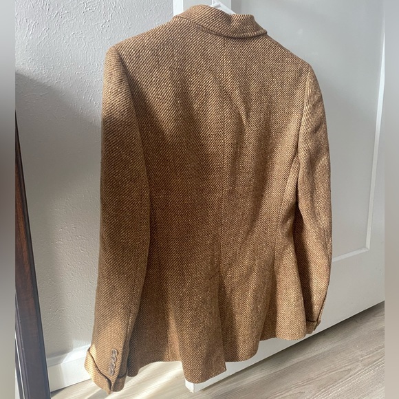 Ralph Lauren Blazer; Excellent condition, classic and timeless - Picture 3 of 7